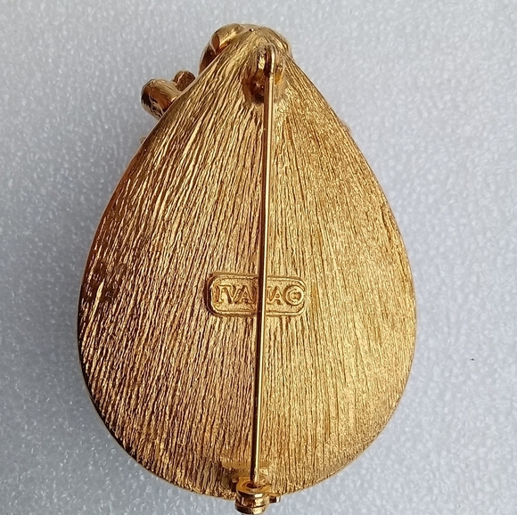 IVANA signed, Elegant Gold  Toned and Grey Main Part , Rhinestones Brooch - Picture 4 of 5